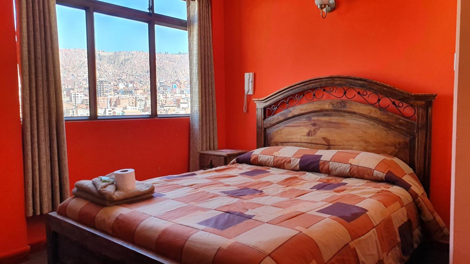 Bolivian Heights Hostel La Paz Exterior photo